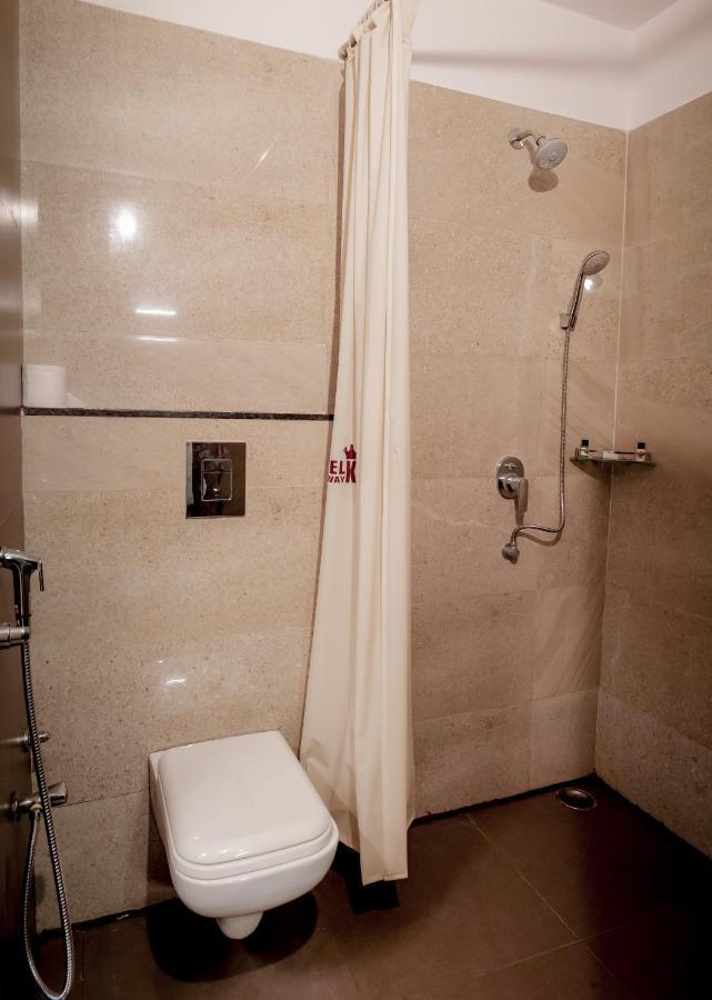 Hotel Highway King Behror ภายนอก รูปภาพ