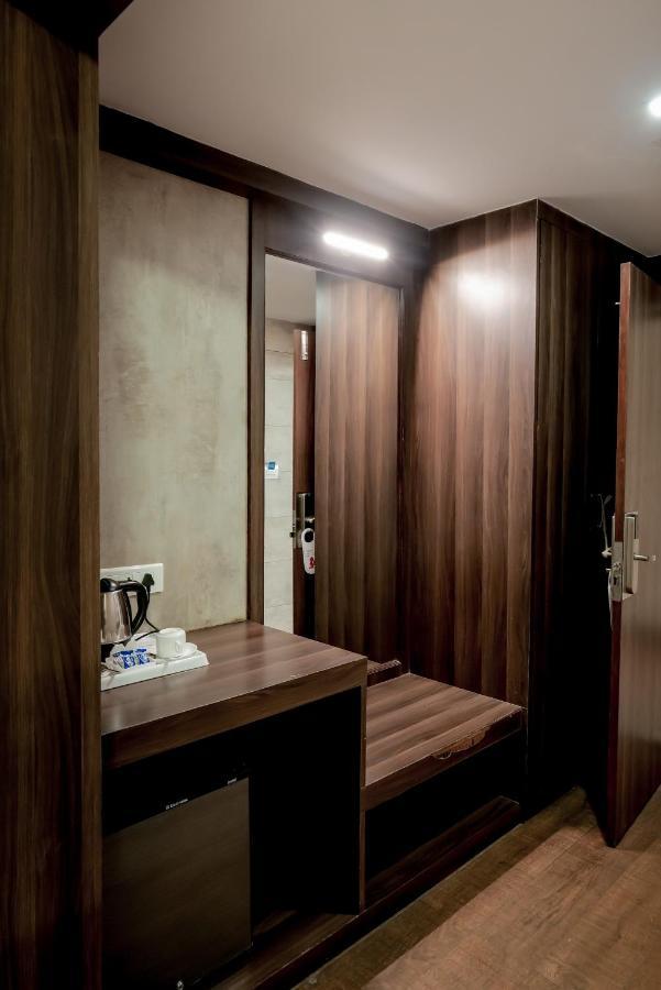 Hotel Highway King Behror ภายนอก รูปภาพ